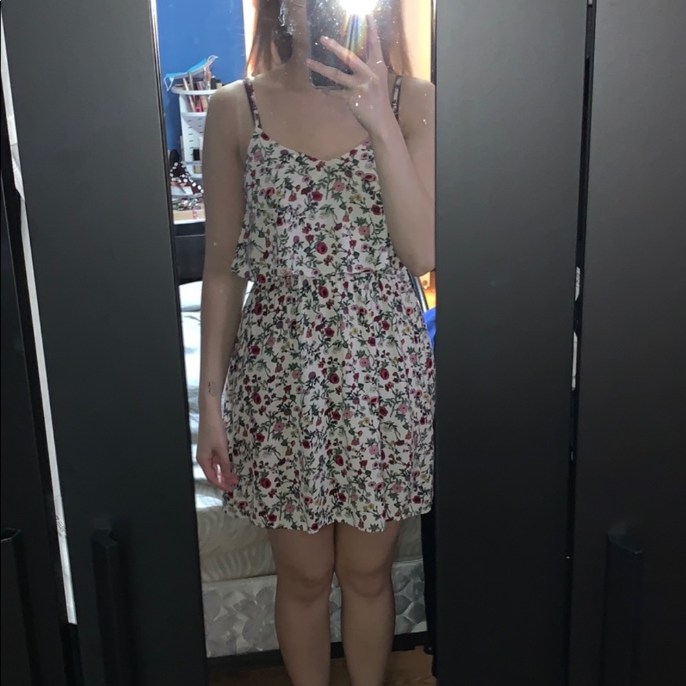H&M x Coachella Floral Dress - Picture 3 of 6